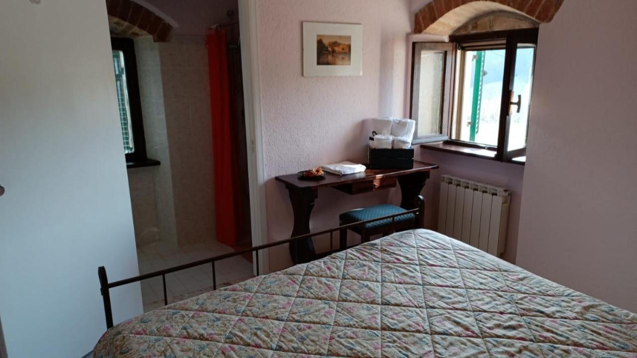 Pian D'Isola Bed & Breakfast Costacciaro ภายนอก รูปภาพ
