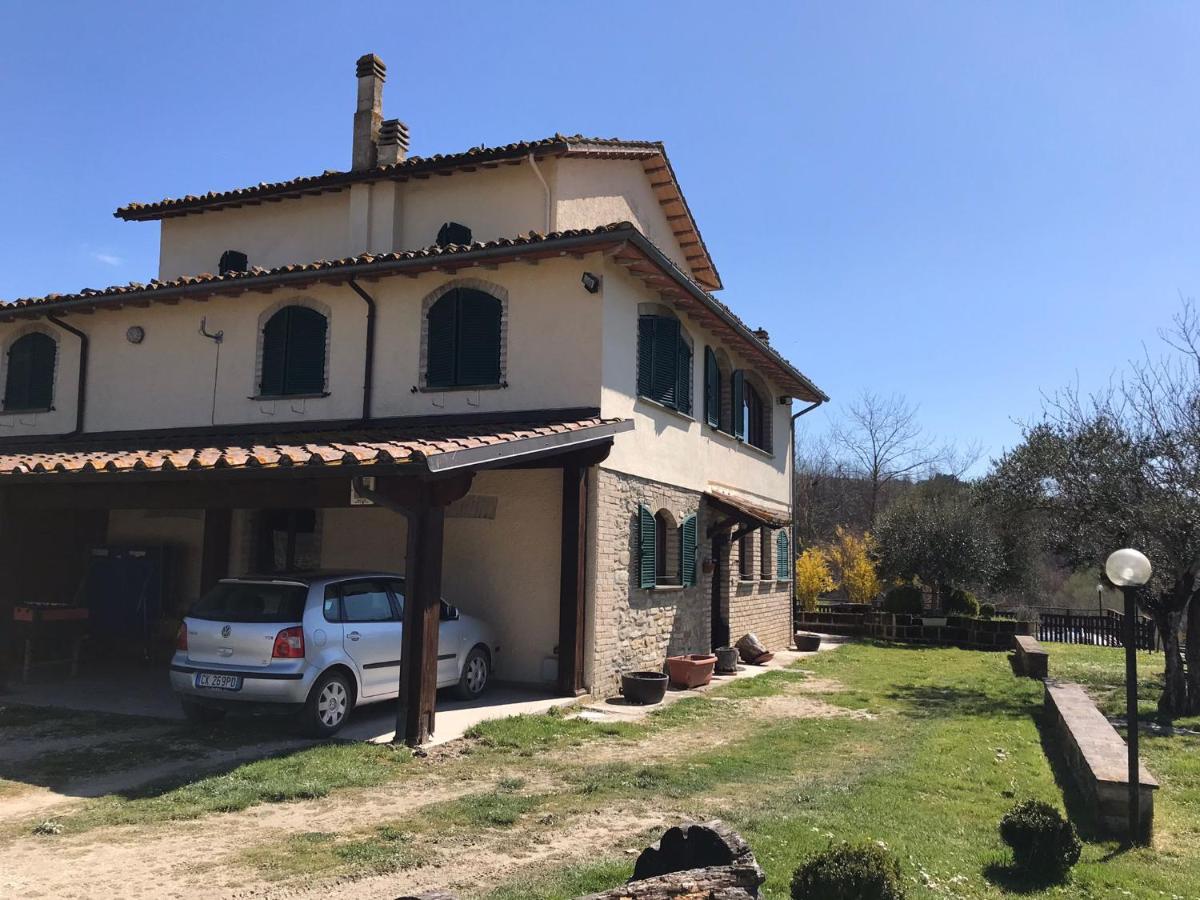 Pian D'Isola Bed & Breakfast Costacciaro ภายนอก รูปภาพ