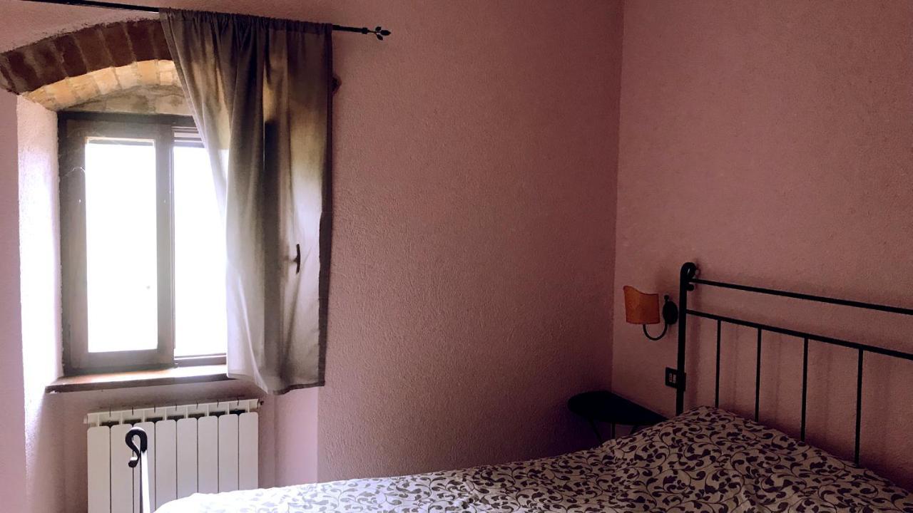 Pian D'Isola Bed & Breakfast Costacciaro ภายนอก รูปภาพ